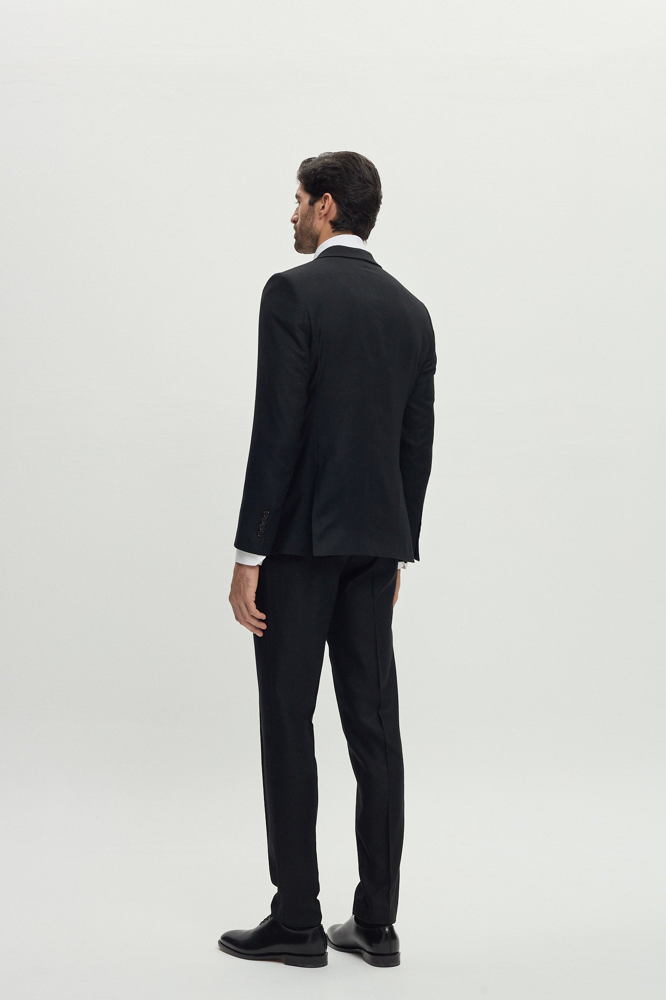 Black Single Breasted Peak Lapel Suit