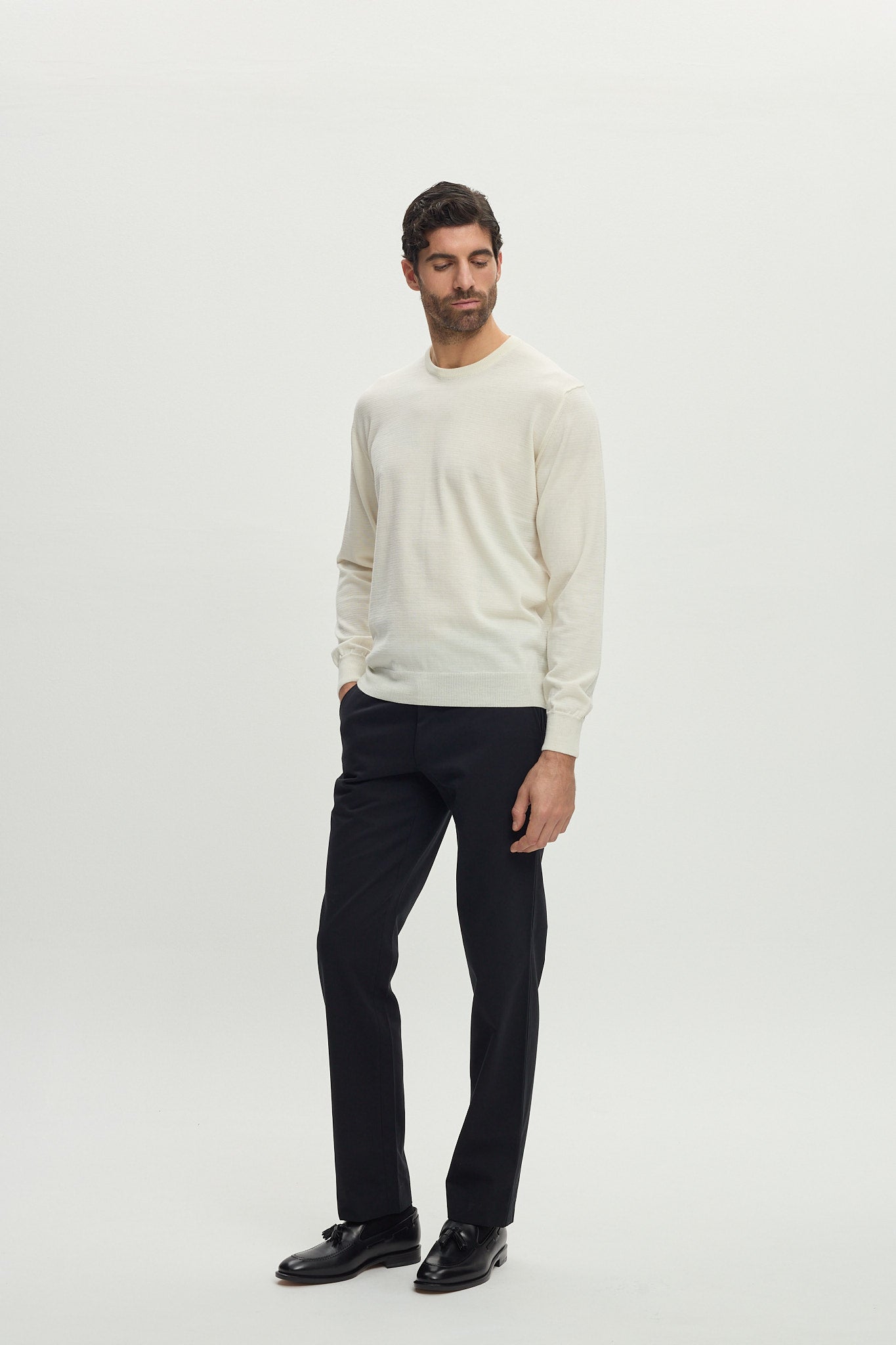 CREW NECK WHITE CASHWOOL KNITWEAR